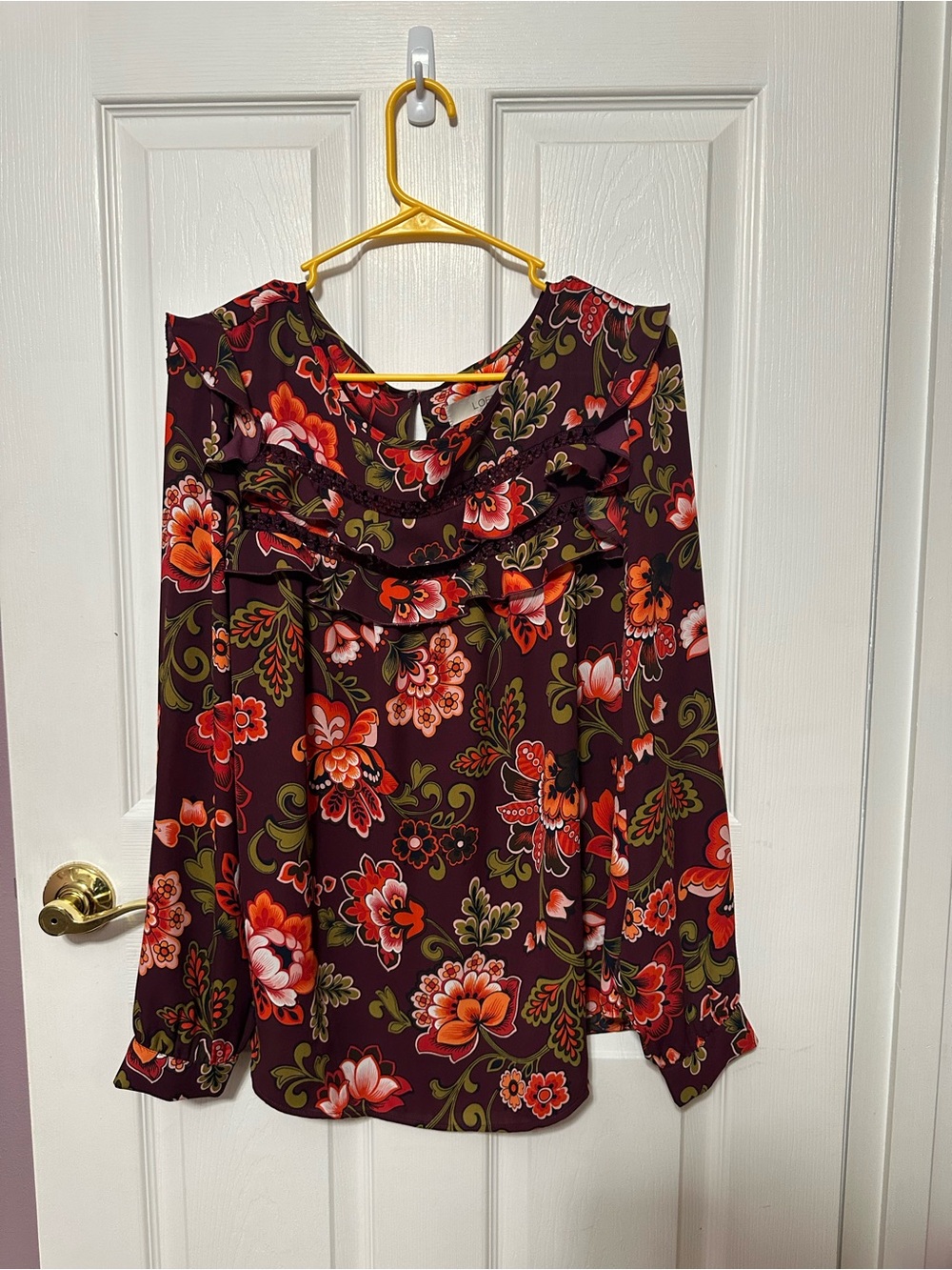 Loft Large Women’s Burgundy Floral Ruffle-Trim Blouse Like New